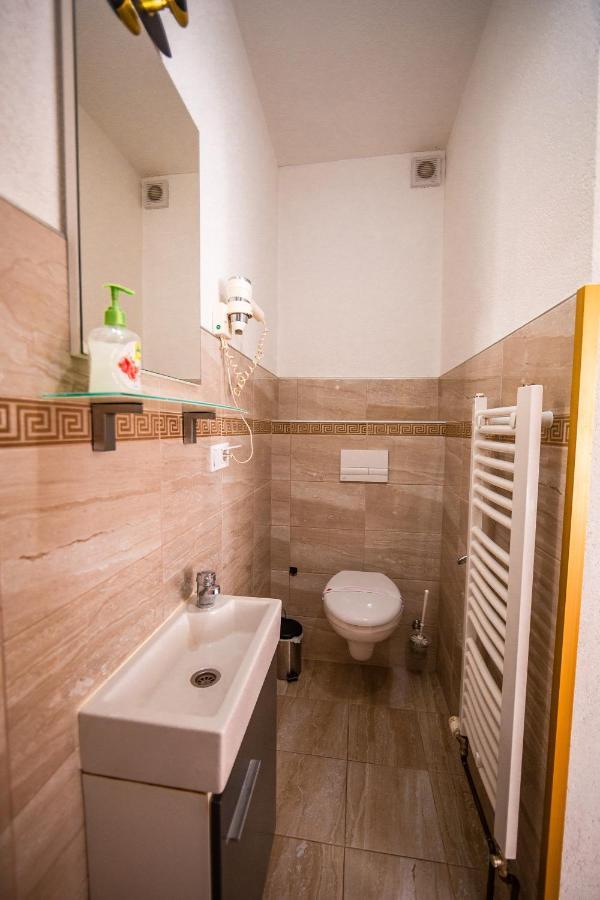 Apartmani Li ลิฟโน ภายนอก รูปภาพ